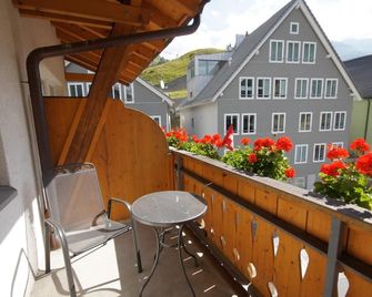 Alpenhotel Schlüssel - Andermatt - Balcony