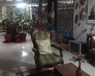 Escocie- Plaza Grande - Quito - Lobby