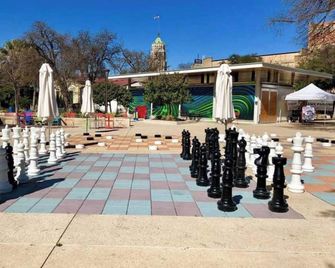 Skyline Retreat 3br-3ba W Stunning Views Near Dt - San Antonio
