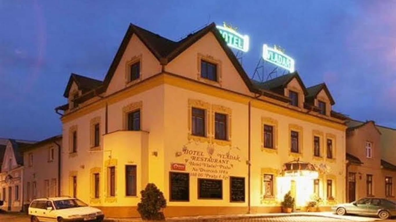 River Star Hotel