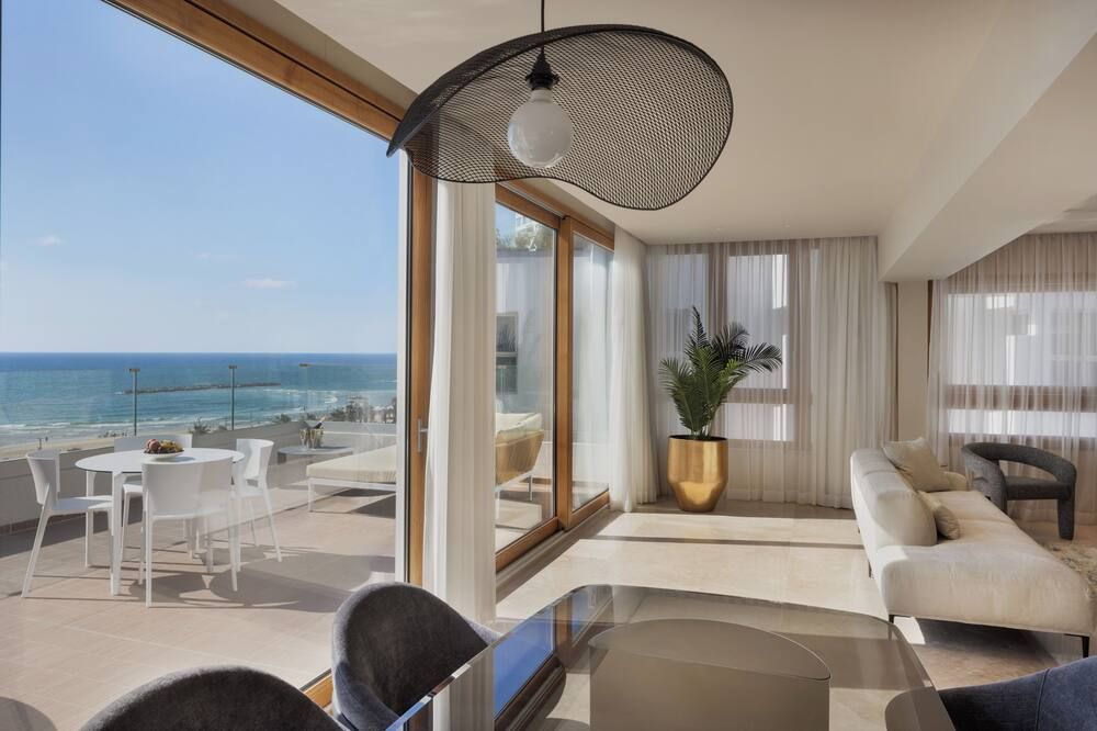 מלון לוסקי - תל אביב - סלון