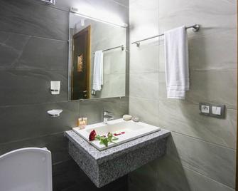 Hotel Makarim Tetouan - Tétouan - Bad