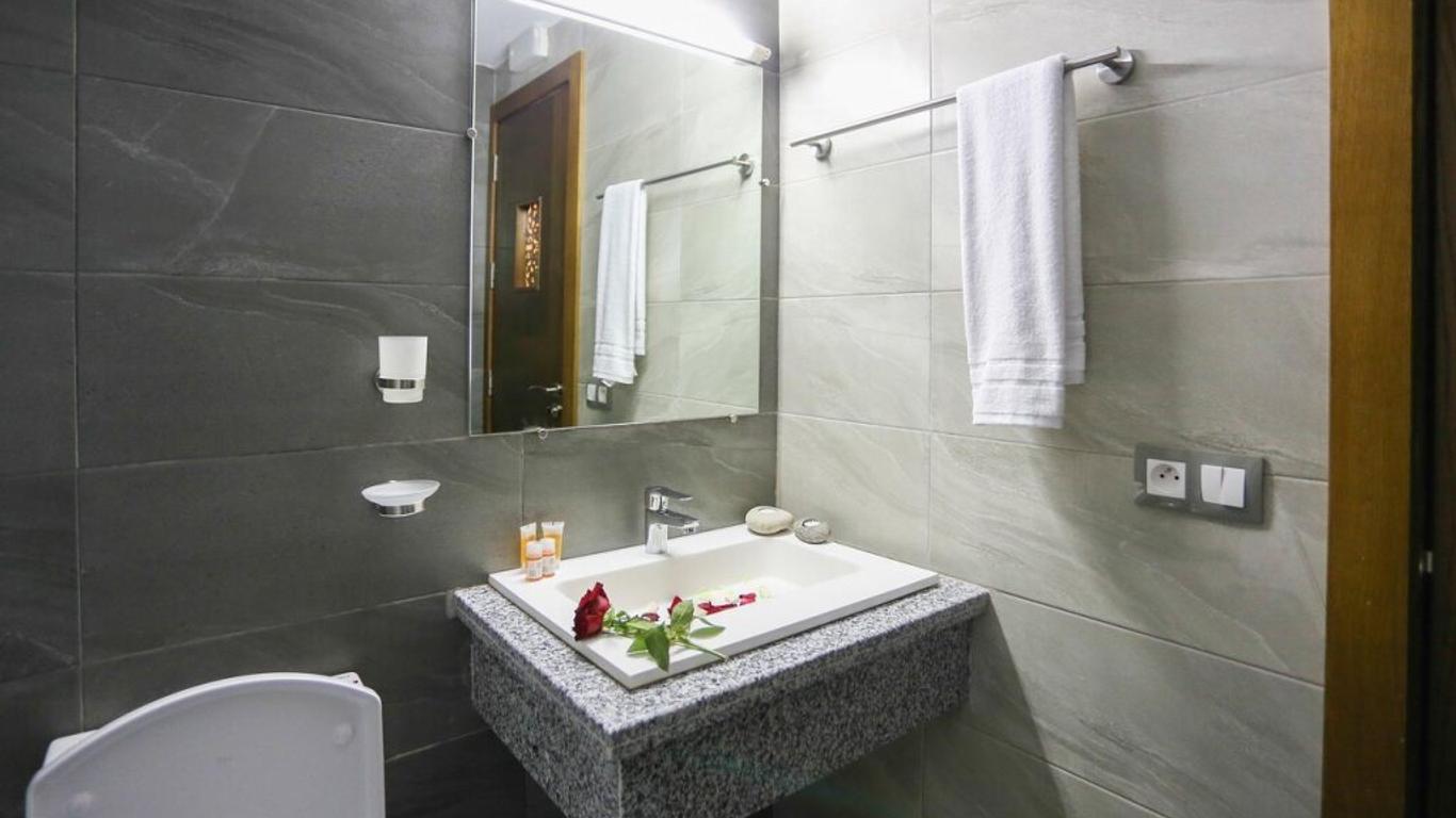 Hotel Makarim Tetouan