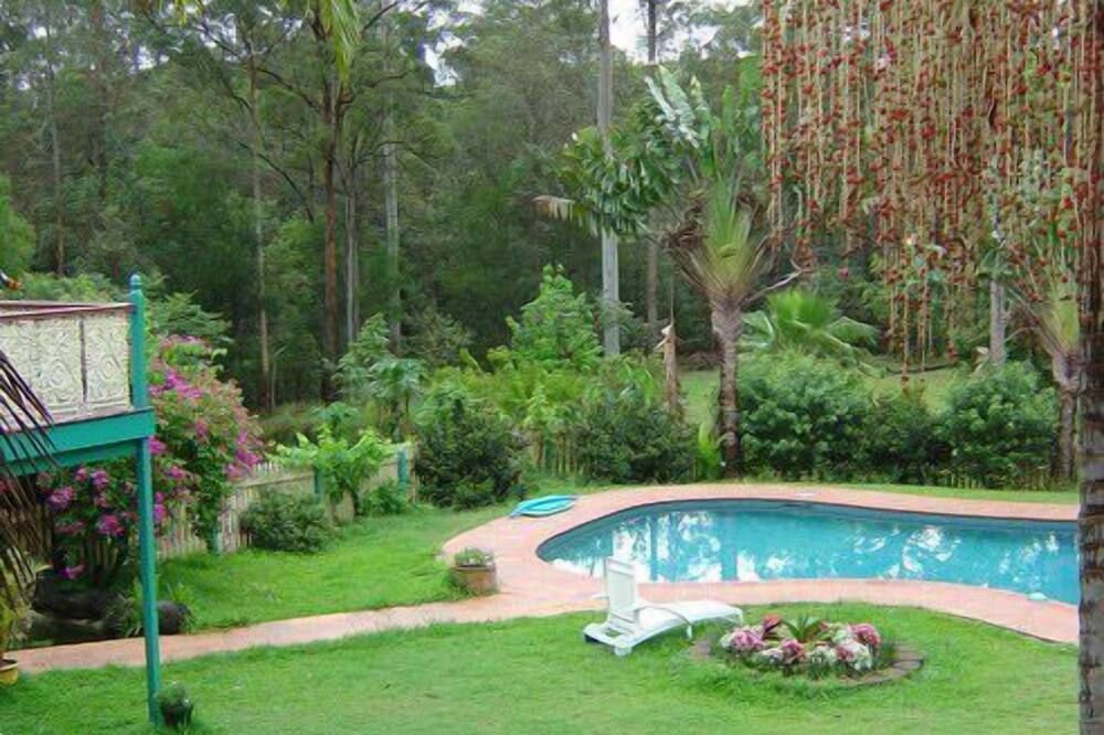 ريفييرا بي آند بي