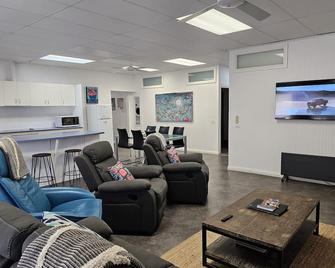 Aart Apartments - Port Lincoln - Living room