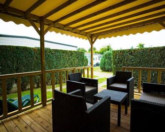 Chalet in Duinhoeve with Van Gogh Style - Udenhout - Balcon