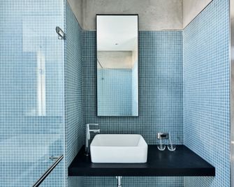 Waterfront Hotel - Taipei (Đài Bắc)