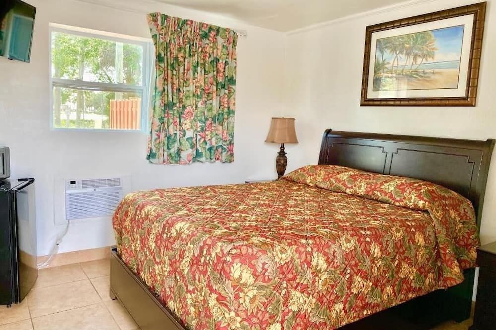 جلادز موتل - نيبلز - غرفة نوم