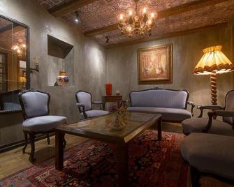 Hani I Pazarit Boutique Hotel - Korçë - Lounge
