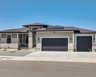 6 Mi to Great Salt Lake: Mtn-view Retreat! - Tooele - Budova