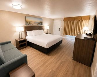 Anchor Bay Inn near Winchester Bay - Reedsport