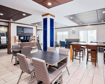 Holiday Inn Express & Suites Buffalo By IHG - Buffalo - Restaurant