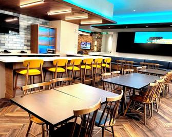 Newmarket Hotel and Suites - Newmarket - Restaurant