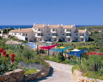 Luxury house near the sea with swimming pool, hammam, jacuzzi, gymnasium, playground. - Lagoa - Gebäude