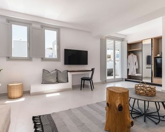 Quartano Suites by Heliessa, Adults Only - Naousa - Sufragerie