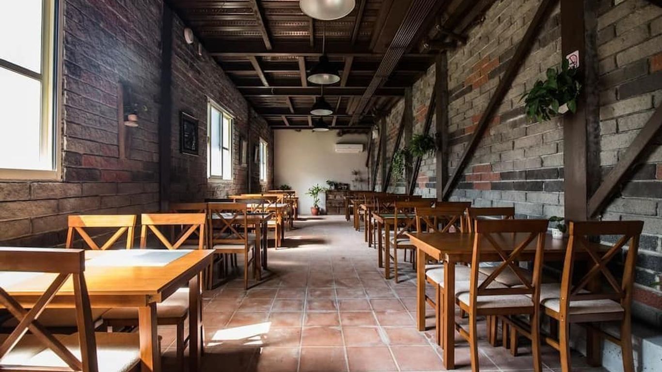 Yushow Library Villa