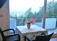 Cozy Apartment With Seaview! - Vlorë - Balcony