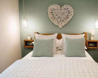 Otterburn House - Rothesay - Bedroom