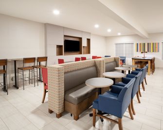 Holiday Inn Express & Suites Lincoln City By IHG - Lincoln City - Restaurant