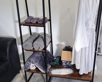 Central Guest Room - En-Suite Parking - Birmingham
