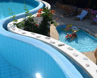 Country Hotel Velani - Avdou - Pool