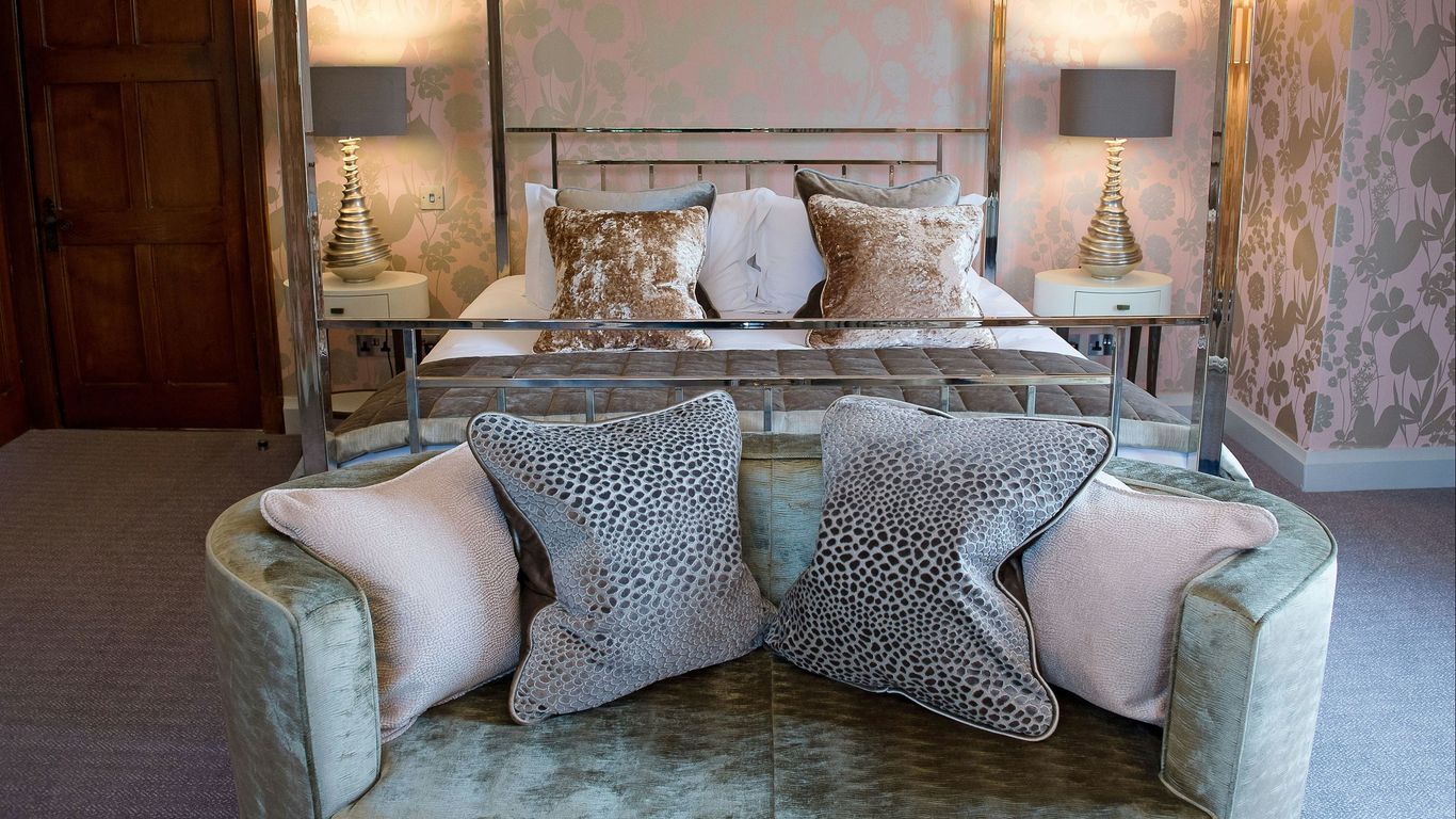 Hogarths Stone Manor