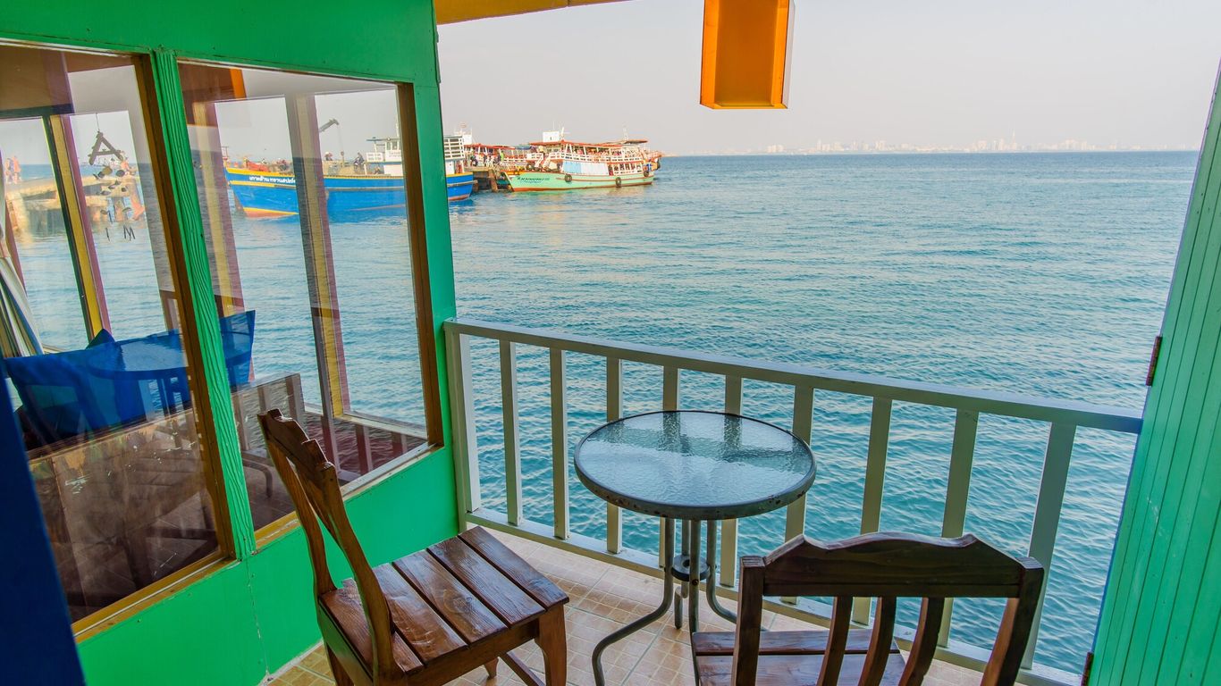 لارينا ريزورت كو لارن باتايا