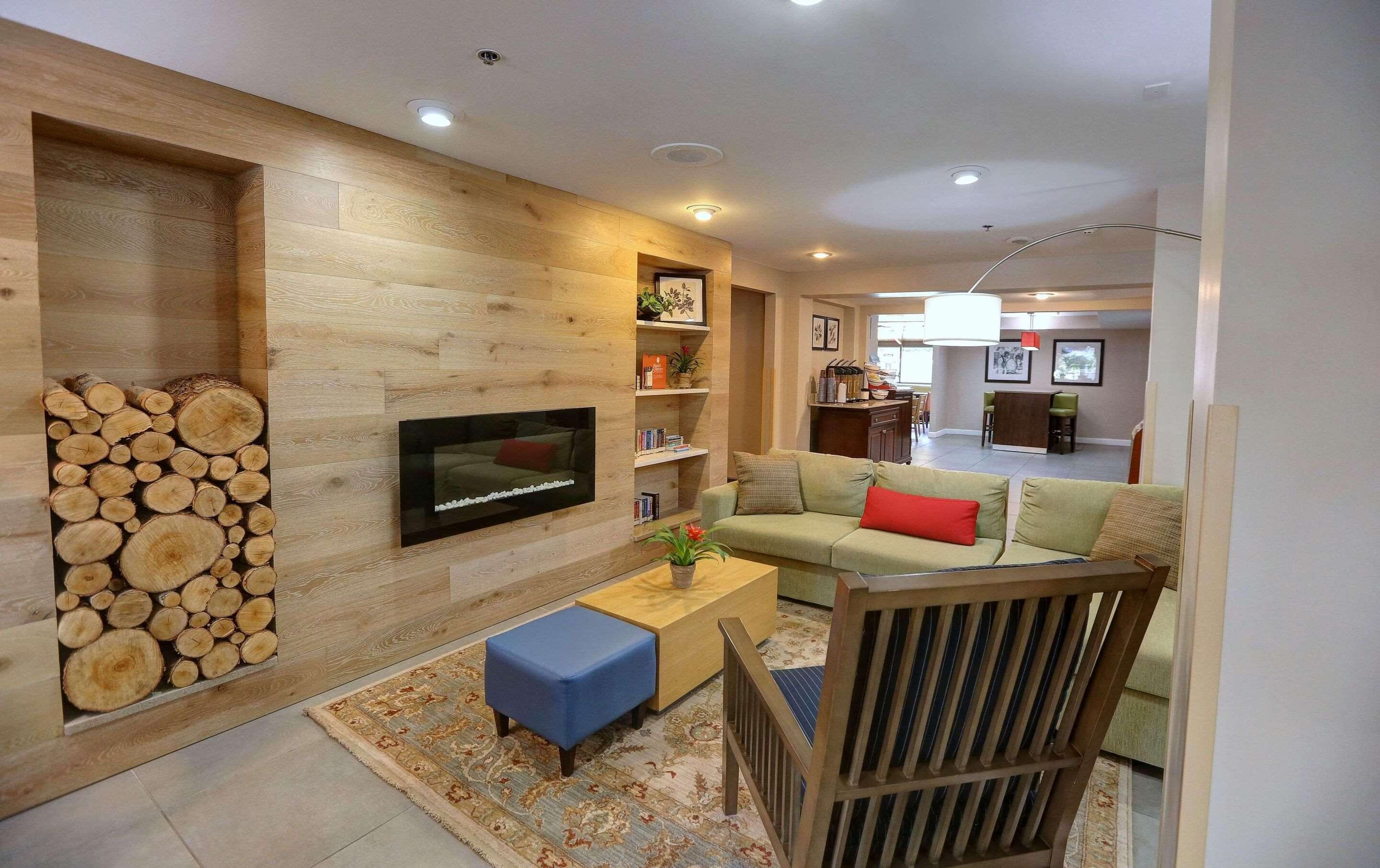 Country Inn & Suites by Radisson, Charlotte I-85 - Charlotte - Sala de estar