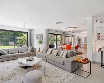 St-Tropez villa 5 Bedroom route des plages - Gassin - Wohnzimmer