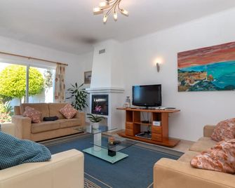 Casa Jasmine - Private pool and just 10 minute walk to beach and town - Praia do Carvoeiro - Wohnzimmer