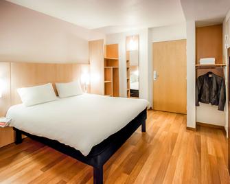 ibis Vannes - ואן - חדר שינה