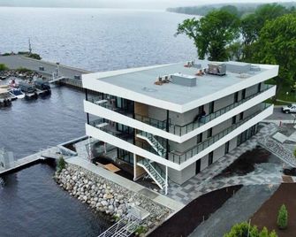La Capitainerie - Marina 204 - Bord de l’eau - Lac-Mégantic - Gebouw