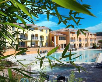 Résidence Odalys La Licorne de Haute Provence - Gréoux-les-Bains - Piscina