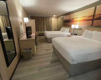 Days Inn by Wyndham Seatac Airport - SeaTac - Bedroom