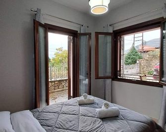 Kontolati's Mountain House - Gravia - Quarto