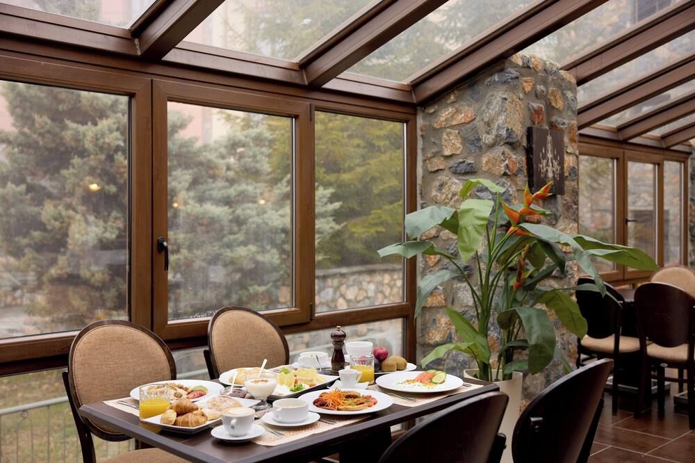 Domotel Neve Mountain Resort