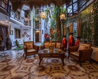 Posada Mariposa Boutique Hotel - 5th Avenue - פלאיה דל כרמן - לובי