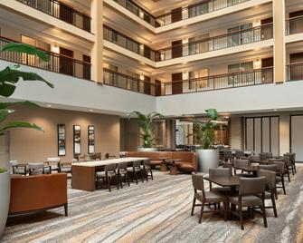 Embassy Suites by Hilton Cleveland Rockside - Independence - Lobby