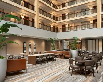 Embassy Suites by Hilton Cleveland Rockside - Independence - Restaurang