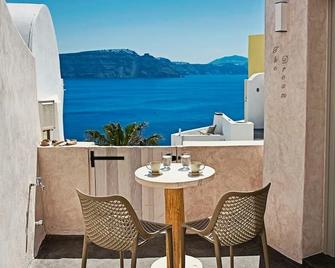 The Dream Santorini - אויה - מרפסת