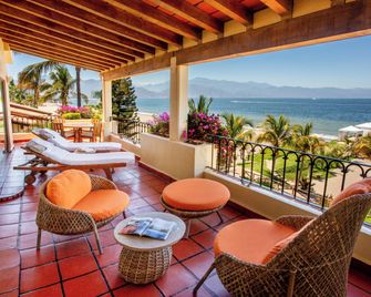 فيلاس فالارتا سويتس ريزورت أول إنكلوسف - بورتو فولارتا - شرفة