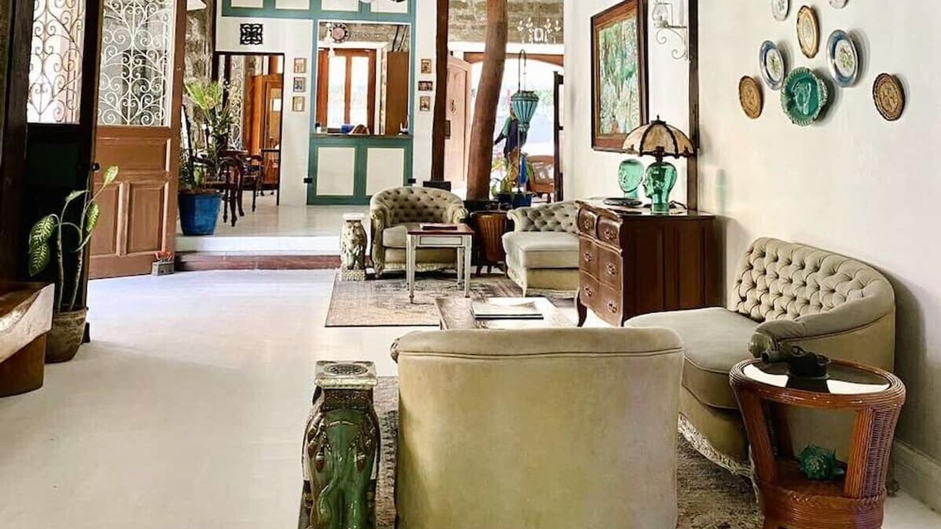 Paradores Del Castillo