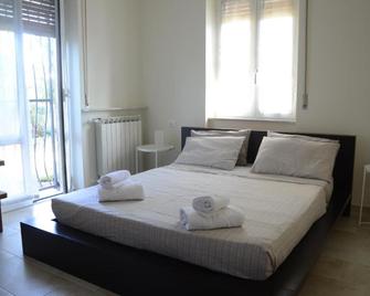 Calicantus bed and breakfast - Albenga - Bedroom