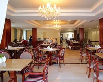 PARK HOTEL Bishkek - Bishkek - Restaurant