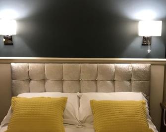 Eurobar & Hotel - אוקספורד