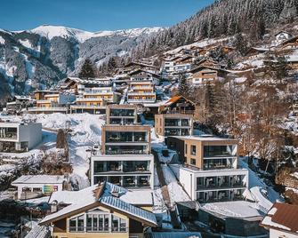 Nikolaus by AvenidA Panoramic Wellness Suites - Zell am See - Außenansicht