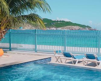 Villas on Great Bay Beachfront Villa Foxie - Philipsburg - Pool
