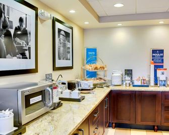 Pittsburgh Airport Inn and Suites - Coraopolis - Buffet
