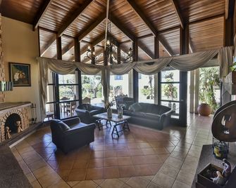 La Riviera Hotel - Heredia - Lobby