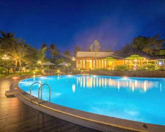 The Garden House Phu Quoc Resort - Phu Quoc - Piscina